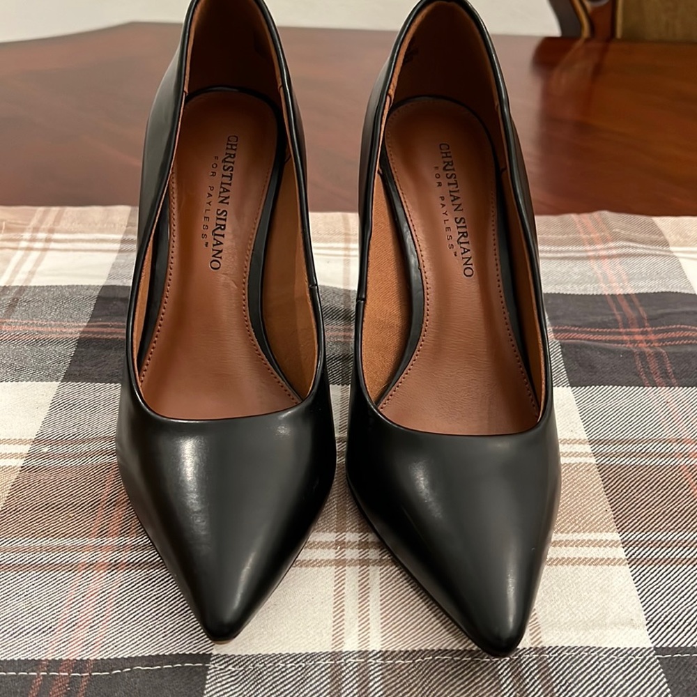 Black high heels made by Christian Siriano size 8